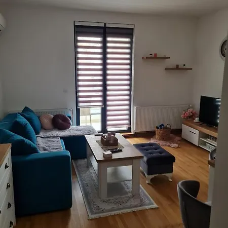 アパート Tina Vrnjačka Banja